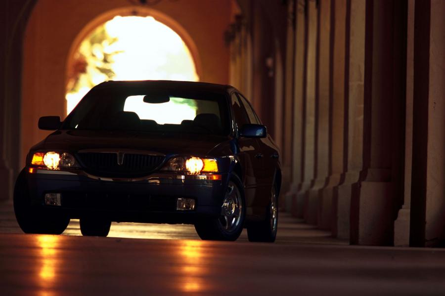  Lincoln LS 2000 года  (фото 35 из 57)